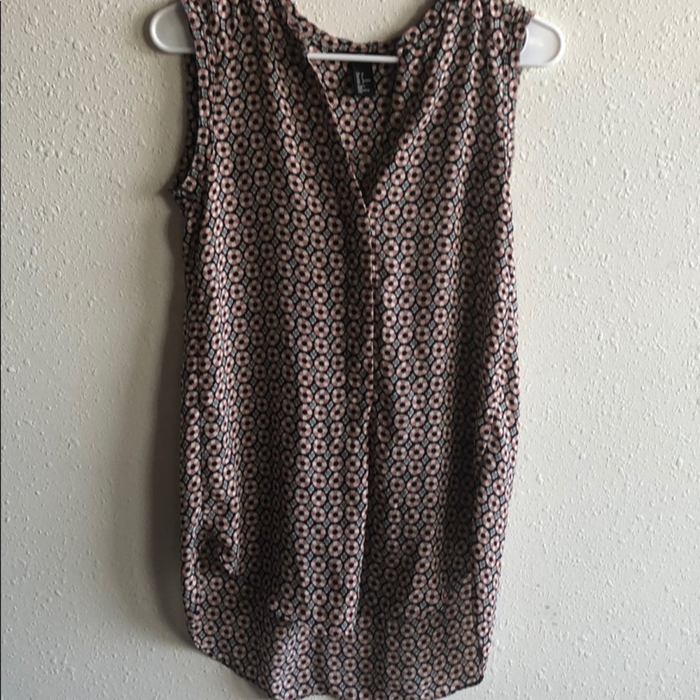 Pink and white tunic top